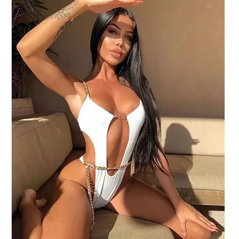 Detaylı Model Zincirli Bikini