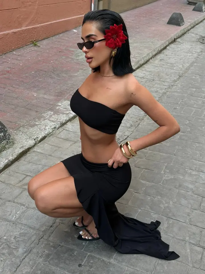 Asimetrik Etek Crop Takım Siyah